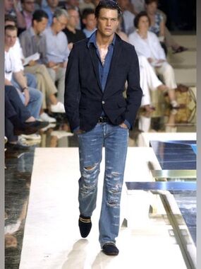 Runway distress jeans by Dolce&Gabbana